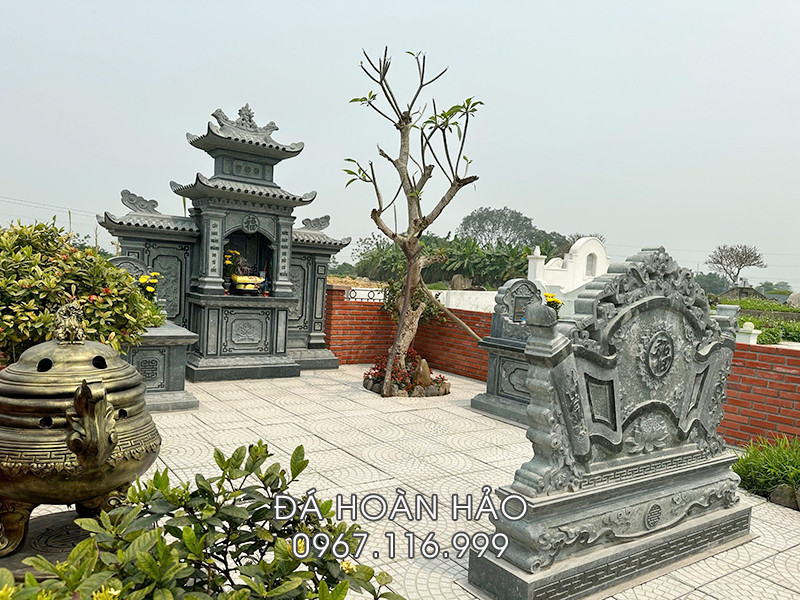 Mộ đá đẹp – Bí quyết lựa chọn mẫu mộ đá bền đẹp, chuẩn phong thủy cho gia đình Việt 4 Lăng Mộ đá gia đình bằng đá xanh rêu